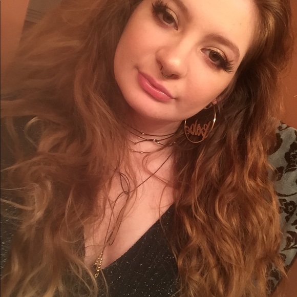 Meet your Posher, Mary - Picture 1 of 1